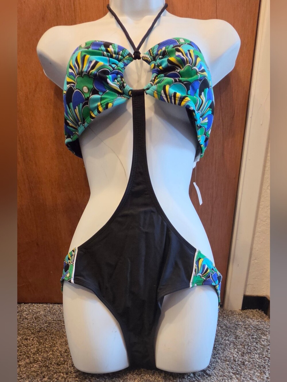 No Boundries NWOT Cut Out Tropical Bikini SzL - Picture 2 of 7
